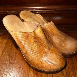 Bed Stu Brown Leather Mules